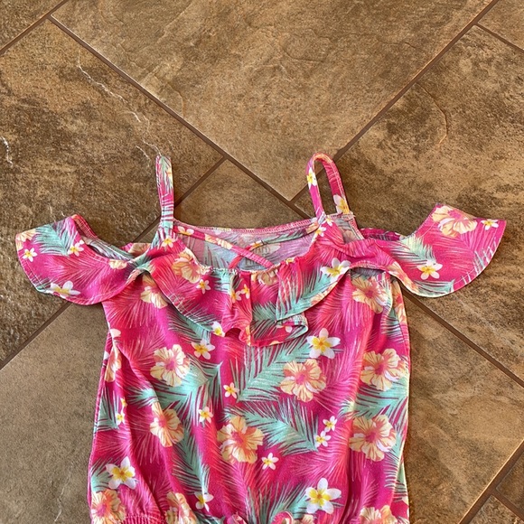 + STAR RIDE + Floral Romper - Picture 2 of 5